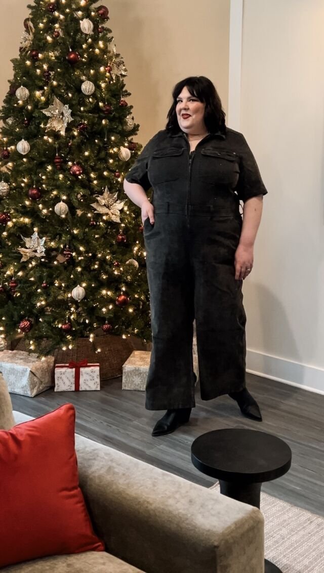 I heard we’re looking for a casual plus size outfit for the holidays that isn’t a dress and isn’t red? Maybe? I’m loving this plus size jumpsuit and it will still arrive in time for this weekend’s festivities! Dress it up or down. Comment GREEN for sizing and shopping info! #plussizeoutfits #plussizeoutfit #holidayoutfits #targetstyle #plussizestyle #size22style #affordableoutfits #holidayoutfits #holidayoutfitideas #targethaul